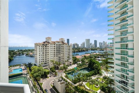 Condo in Aventura, Florida, 3 bedrooms in LANDMARK  № 1944109 - photo 21