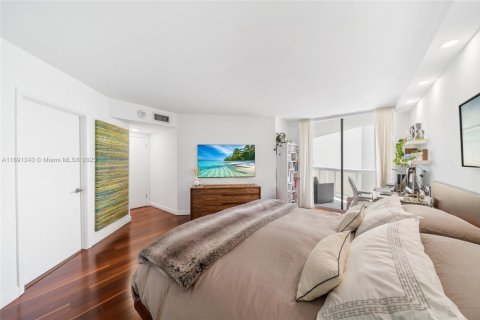 Condo in Aventura, Florida, 3 bedrooms in LANDMARK  № 1944109 - photo 8