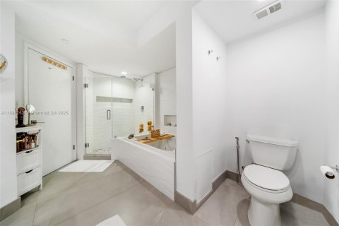Condo in Aventura, Florida, 3 bedrooms in LANDMARK  № 1944109 - photo 10