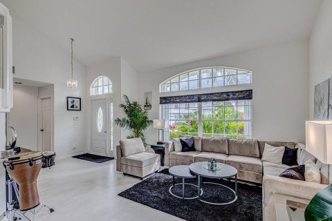 Купить виллу или дом в Теквеста, Флорида 9 комнат, 182.74м2, № 2261051 - фото 7