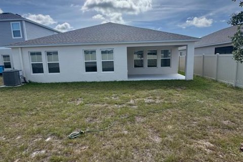 House in Haines City, Florida 4 bedrooms, 171.87 sq.m. № 2205071 - photo 19