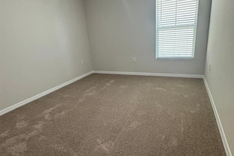 House in Haines City, Florida 4 bedrooms, 171.87 sq.m. № 2205071 - photo 6