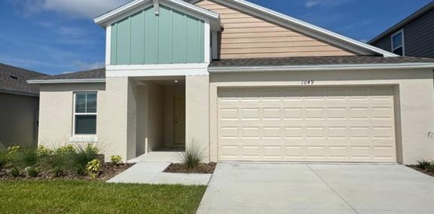 House in Haines City, Florida 4 bedrooms, 171.87 sq.m. № 2205071