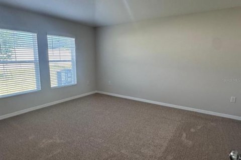 House in Haines City, Florida 4 bedrooms, 171.87 sq.m. № 2205071 - photo 12