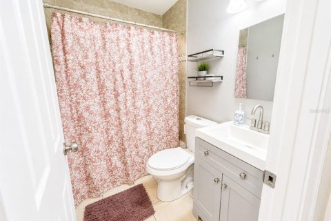 House in Deltona, Florida 3 bedrooms, 90.12 sq.m. № 2325138 - photo 7