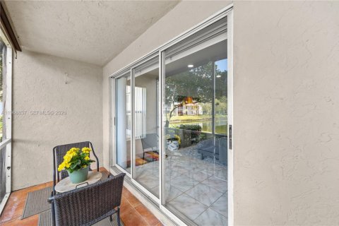 Condo in Delray Beach, Florida, 2 bedrooms № 2031835 - photo 23