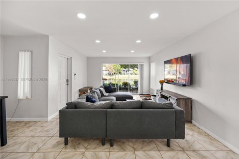 Condo in Delray Beach, Florida, 2 bedrooms № 2031835 - photo 11