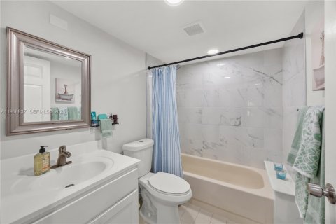 Condo in Delray Beach, Florida, 2 bedrooms № 2031835 - photo 22