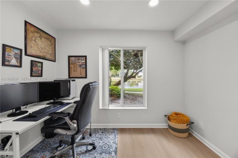 Condo in Delray Beach, Florida, 2 bedrooms № 2031835 - photo 20