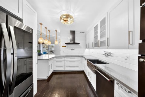 Condo à Hollywood, Floride, 2 chambres  № 2031398