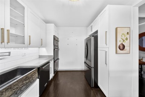 Купить кондоминиум в Холливуд, Флорида 2 спальни, 140.84м2, № 2031398 - фото 3