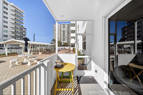 Купить кондоминиум в Холливуд, Флорида 2 спальни, 140.84м2, № 2031398 - фото 8