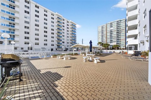 Купить кондоминиум в Холливуд, Флорида 2 спальни, 140.84м2, № 2031398 - фото 29