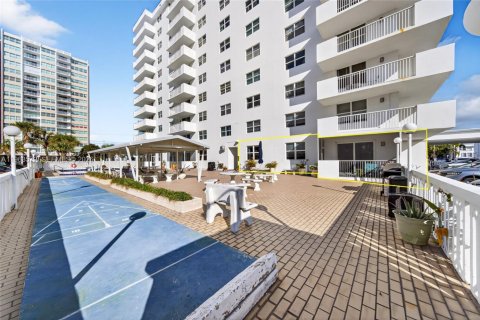 Купить кондоминиум в Холливуд, Флорида 2 спальни, 140.84м2, № 2031398 - фото 30