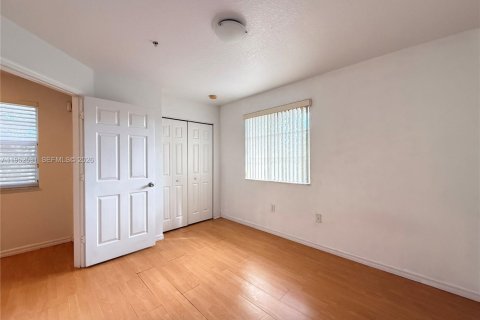 Снять в аренду кондоминиум в Майами, Флорида 3 спальни, 117.99м2, № 2006710 - фото 5