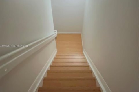 Снять в аренду кондоминиум в Майами, Флорида 3 спальни, 117.99м2, № 2006710 - фото 11