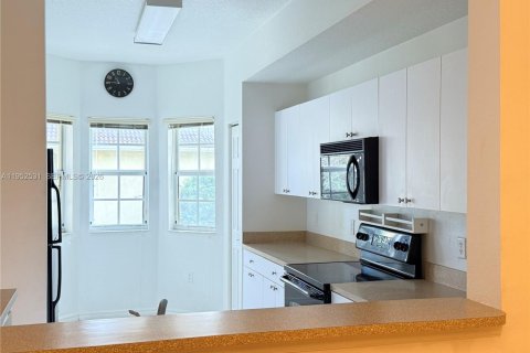 Снять в аренду кондоминиум в Майами, Флорида 3 спальни, 117.99м2, № 2006710 - фото 7