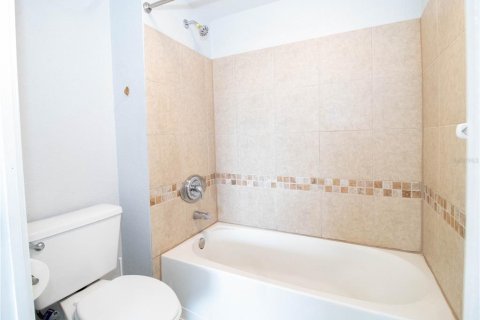 Condo in Orlando, Florida, 2 bedrooms № 2091773 - photo 19