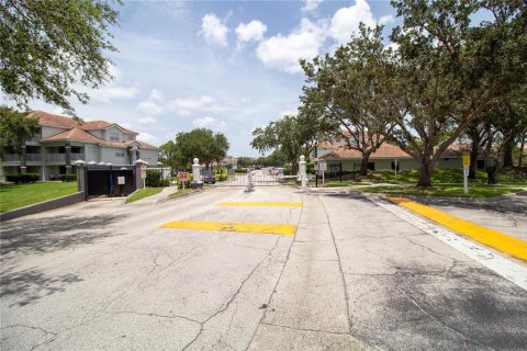 Condo in Orlando, Florida, 2 bedrooms № 2091773 - photo 26
