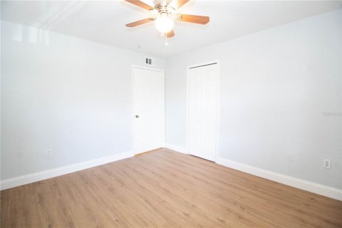 Condo in Orlando, Florida, 2 bedrooms № 2091773 - photo 11
