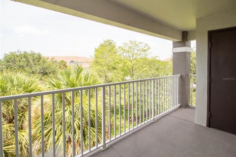 Condo in Orlando, Florida, 2 bedrooms № 2091773 - photo 14