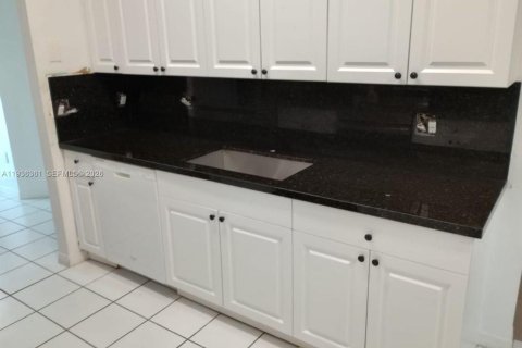 Touwnhouse à Miami, Floride 3 chambres, 101.26 m2 № 1997920