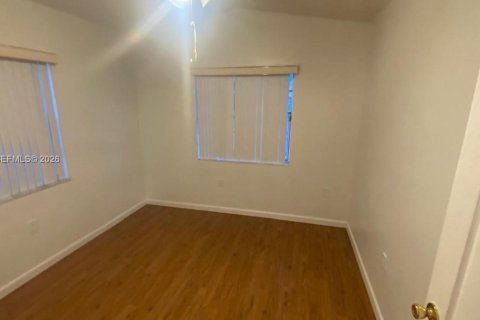 Touwnhouse à louer à Miami, Floride: 3 chambres, 101.26 m2 № 1997920 - photo 10