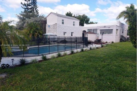 Casa en venta en Hollywood, Florida, 4 dormitorios, 152.17 m2 № 1991945 - foto 10