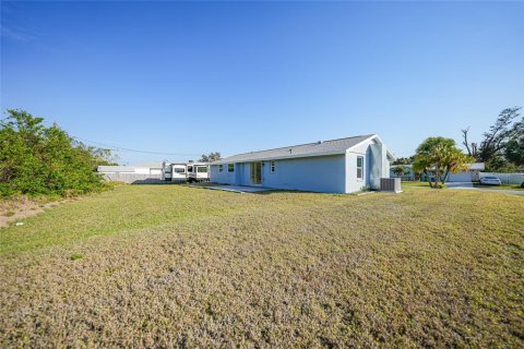 Casa en venta en Port Charlotte, Florida, 2 dormitorios, 111.48 m2 № 1527402 - foto 29