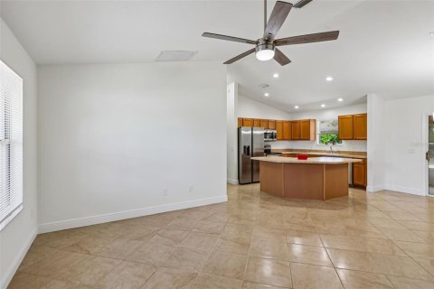 Casa en venta en The Villages, Florida, 3 dormitorios, 129.32 m2 № 2199192 - foto 7
