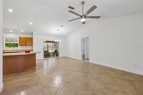 Casa en venta en The Villages, Florida, 3 dormitorios, 129.32 m2 № 2199192 - foto 8