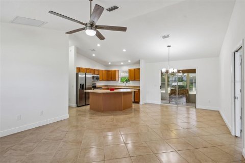 Casa en venta en The Villages, Florida, 3 dormitorios, 129.32 m2 № 2199192 - foto 5