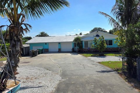 Casa en venta en Okeechobee, Florida, 3 dormitorios, 161 m2 № 1629498 - foto 1