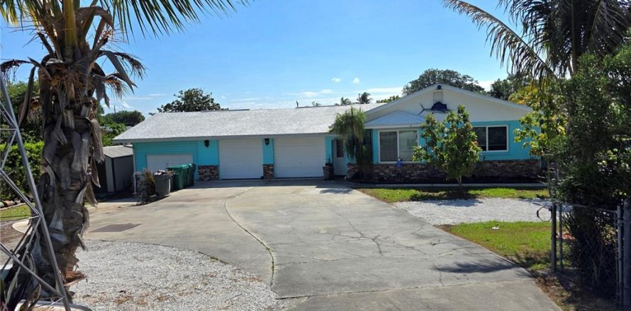 Casa en Okeechobee, Florida 3 dormitorios, 161 m2 № 1629498