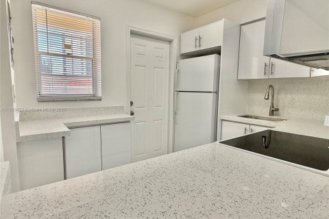 Copropriété à louer à Aventura, Floride: 1 chambre, 74.32 m2 № 2012957 - photo 8