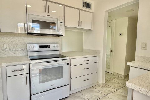 Condo à Aventura, Floride, 1 chambre  № 2012957
