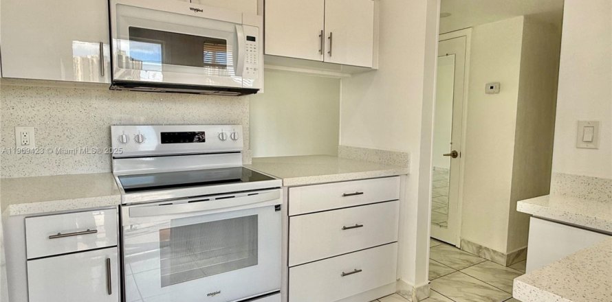 Condo à Aventura, Floride, 1 chambre  № 2012957