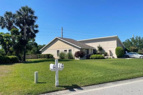 House in Sarasota, Florida 3 bedrooms, 171.78 sq.m. № 1789421 - photo 1