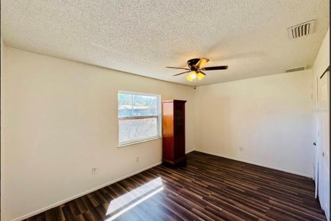 Villa ou maison à louer à Spring Hill, Floride: 3 chambres, 103.49 m2 № 2096574 - photo 15