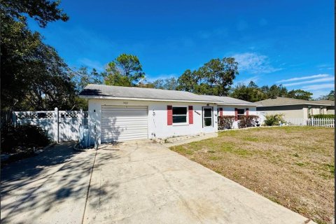 Villa ou maison à Spring Hill, Floride 3 chambres, 103.49 m2 № 2096574
