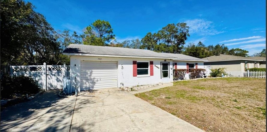 Villa ou maison à Spring Hill, Floride 3 chambres, 103.49 m2 № 2096574