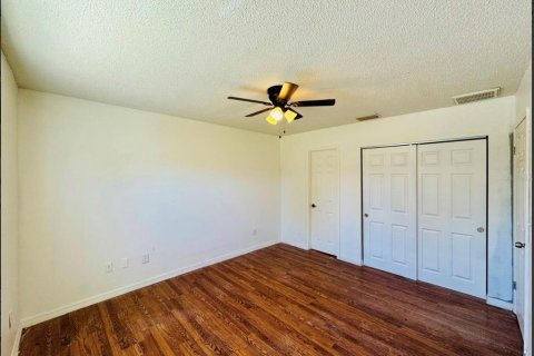 Villa ou maison à louer à Spring Hill, Floride: 3 chambres, 103.49 m2 № 2096574 - photo 12