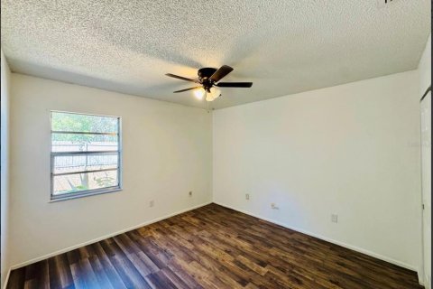 Villa ou maison à louer à Spring Hill, Floride: 3 chambres, 103.49 m2 № 2096574 - photo 11