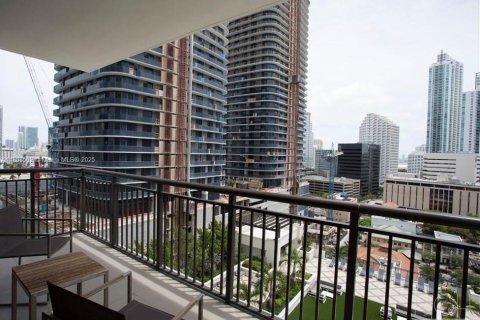 Condominio en venta en Miami, Florida, 3 dormitorios, 133.59 m2 № 1772360 - foto 3