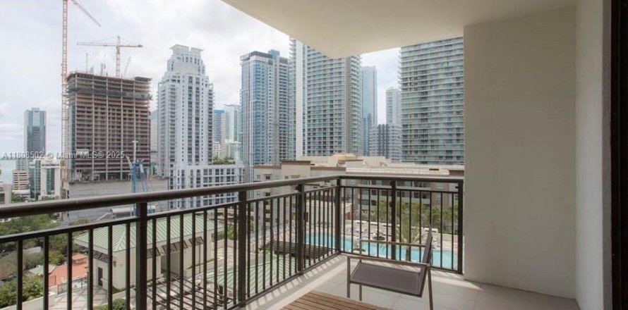 Condominio en Miami, Florida, 3 dormitorios № 1772360