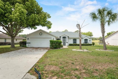 House in Inverness, Florida 4 bedrooms, 158.49 sq.m. № 1614541 - photo 2
