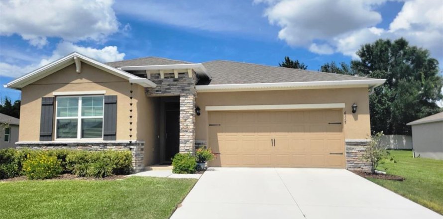 Casa en Ocala, Florida 2 dormitorios, 168.25 m2 № 1910317