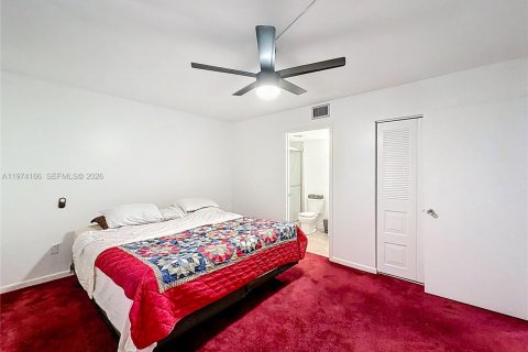 Купить кондоминиум в Маргит, Флорида 2 спальни, 92.9м2, № 2038393 - фото 16