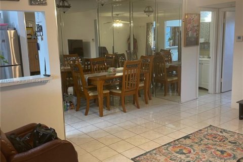 Condominio en venta en Hollywood, Florida, 1 dormitorio, 66.89 m2 № 1937731 - foto 24