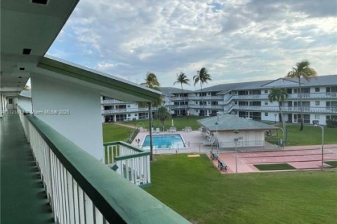 Condo in Hollywood, Florida, 1 bedroom  № 1937731 - photo 5